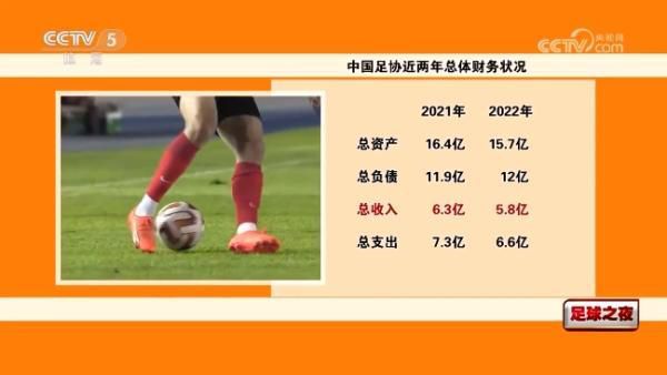 黑丝美女被爆艹