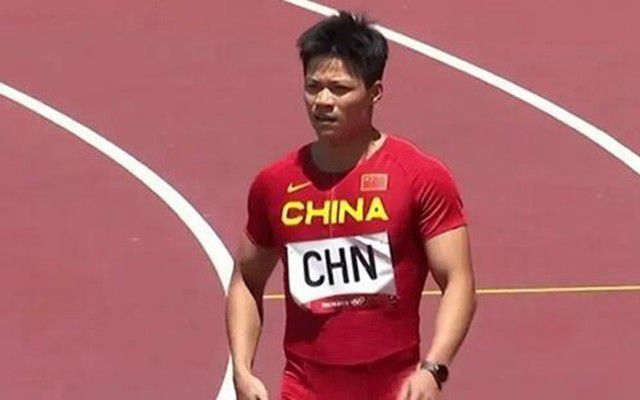 红色比基尼2