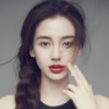 泳池中的秘密